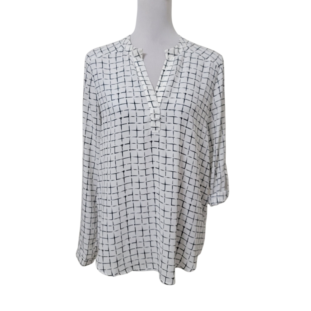 Gibson Latimer Size S White with Abstract Black Windowpane Pattern Blouse